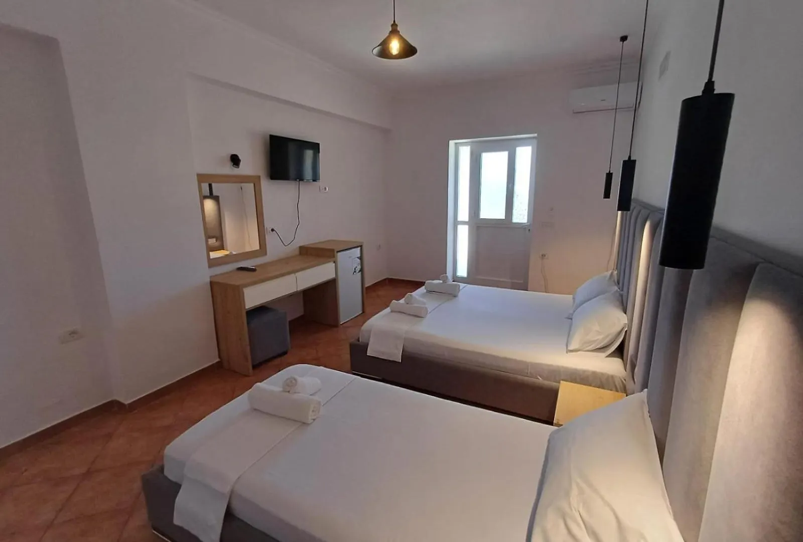 Velco Bb Himara Bed & Breakfast 3*, Himare Albania