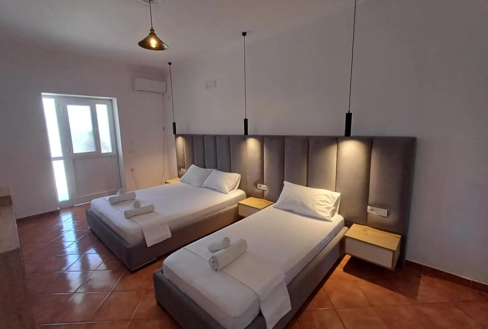 Velco Bb Himara Bed & Breakfast  Himare