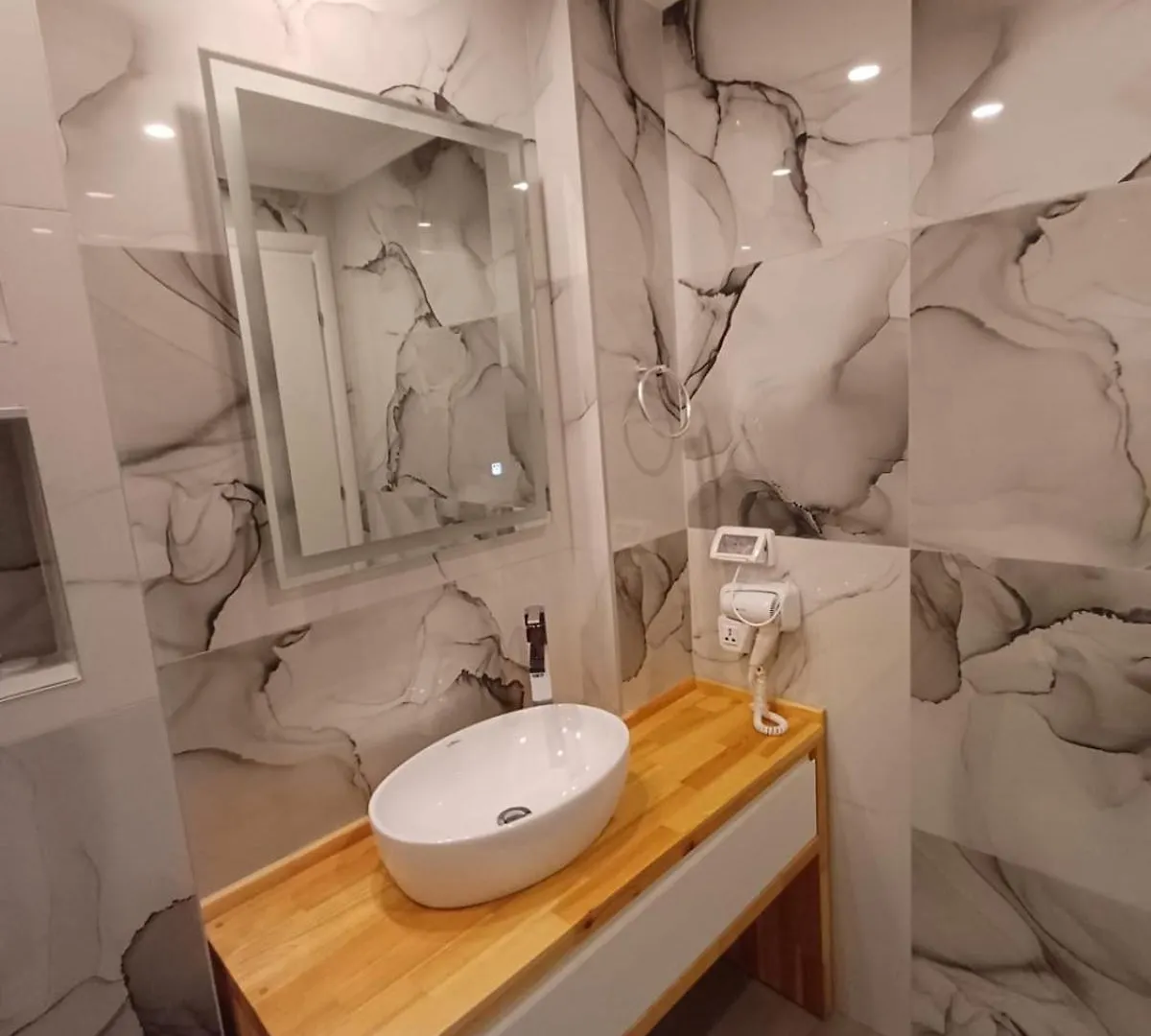 Velco Bb Himara Bed & Breakfast Albania