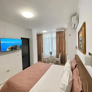 Centrum 3* Tirana