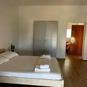 Pensión Nona's